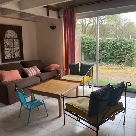 Maison De Campagne Chaleureuse 46 Personnes بيت للعطل Aubigny (Vendee)
